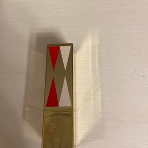 Estée Lauder lipstick Rebellious Rose